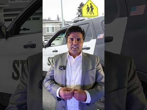 ليش الشرطي بلمس السياره
